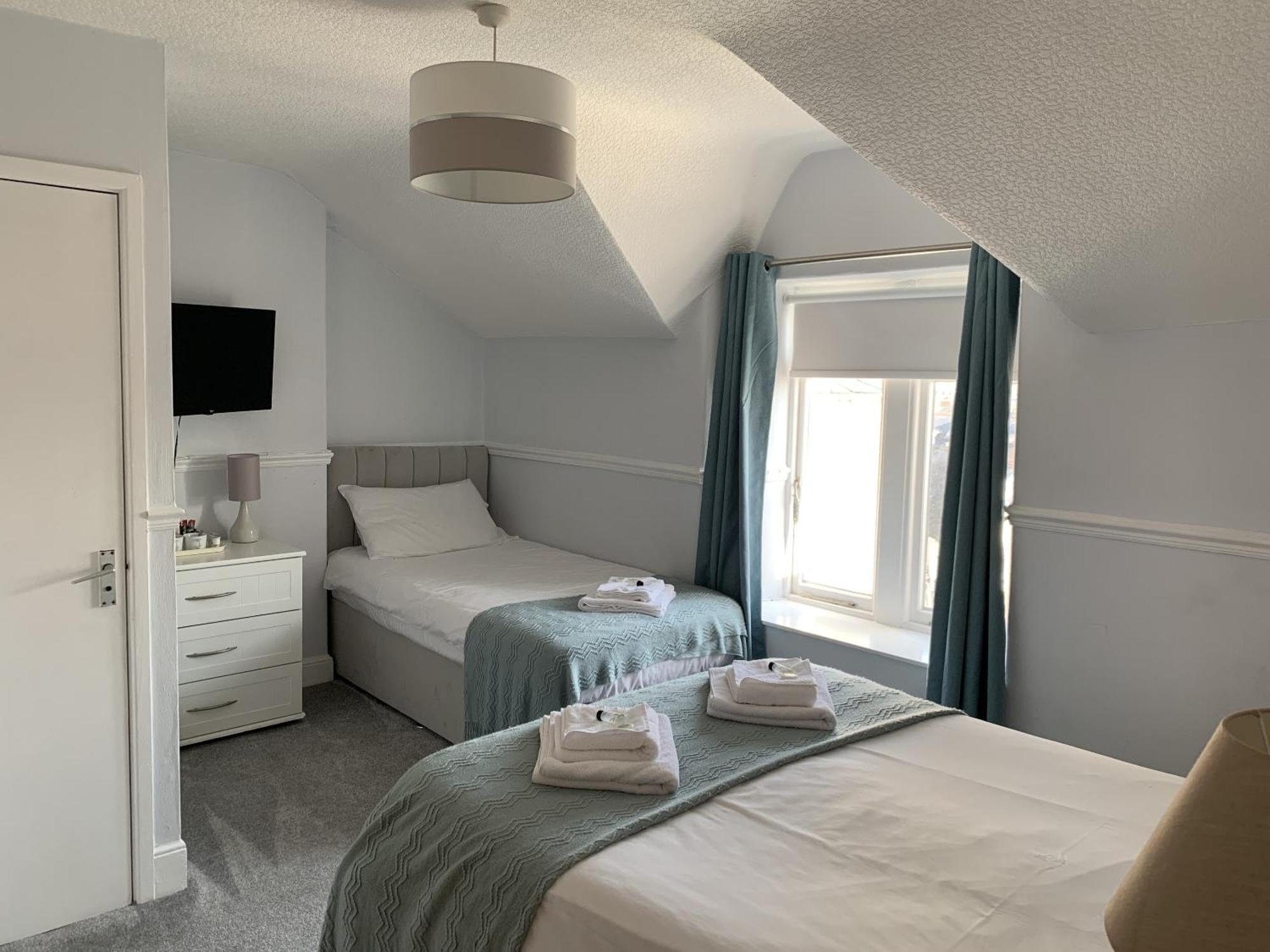 Seaclyffe Hotel Ltd Llandudno Rum bild