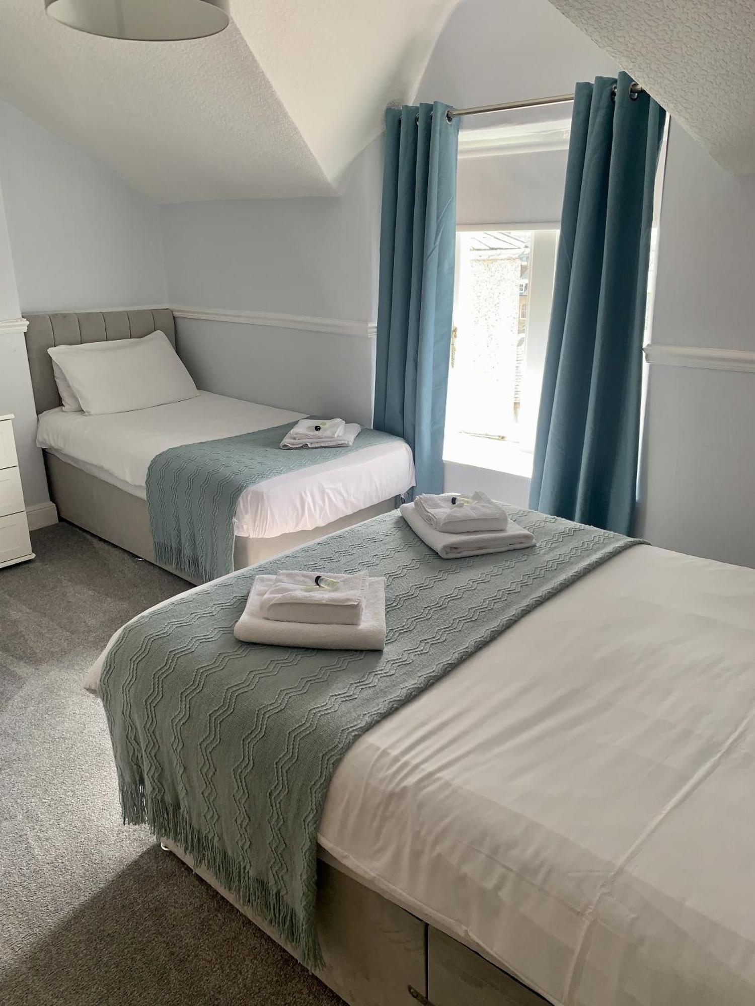 Seaclyffe Hotel Ltd Llandudno Rum bild