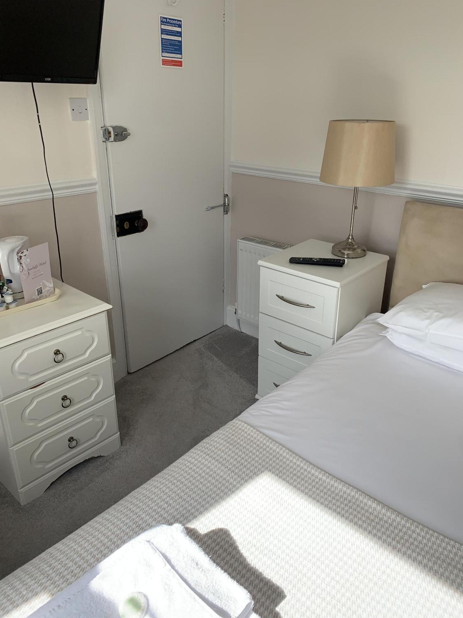 Seaclyffe Hotel Ltd Llandudno Rum bild